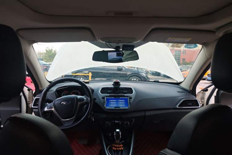 Used Ford Escort 2015 1.5L Automatic Fashion Model Headliner