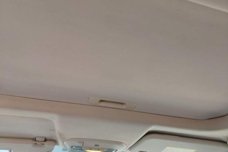 Used Ford Escort 2015 1.5L Automatic Fashion Model Headliner