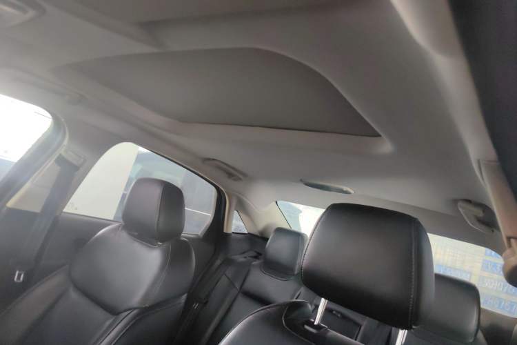 Used Ford Escort 2015 1.5L Automatic Fashion Model Headliner