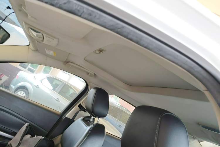 Used Ford Escort 2015 1.5L Automatic Fashion Model Headliner