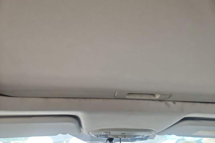 Used Ford Escort 2015 1.5L Automatic Fashion Model Headliner