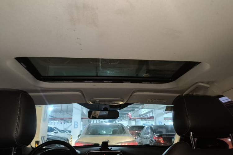 Used Ford Escort 2015 1.5L Manual Fashion Edition Headliner