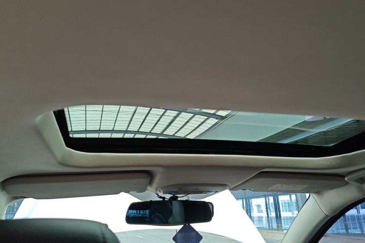 Used Ford Escort 2015 1.5L Automatic Fashion Model Headliner