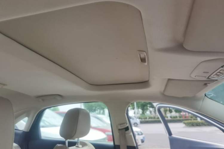 Used Ford Escort 2015 1.5L Automatic Fashion Model Headliner