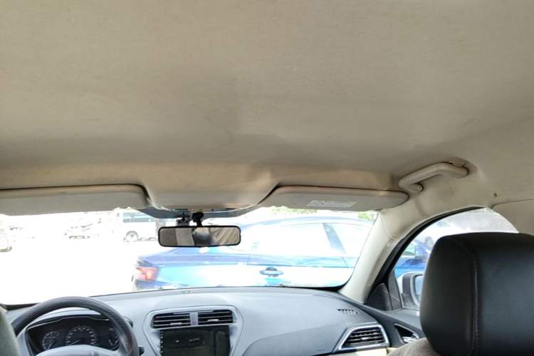 Used Ford Escort 2015 1.5L Manual Comfort Model Headliner