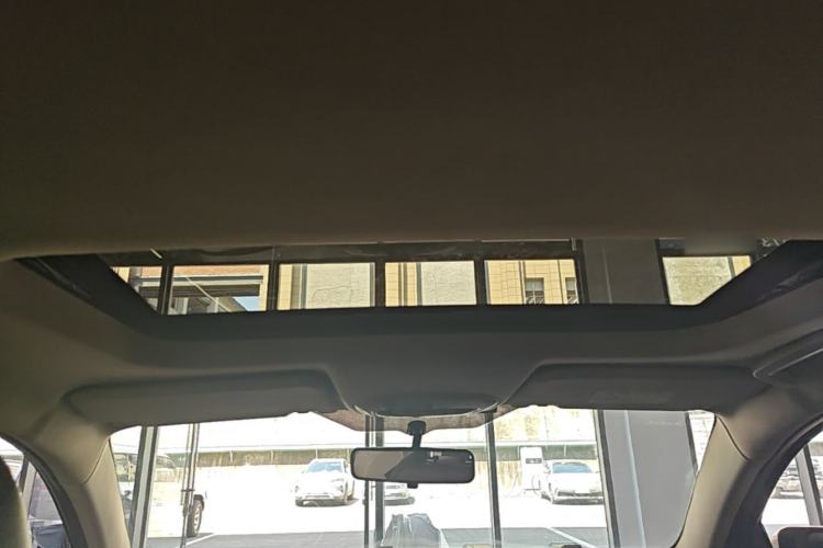 Used Ford Escort 2015 1.5L Automatic Fashion Model Headliner