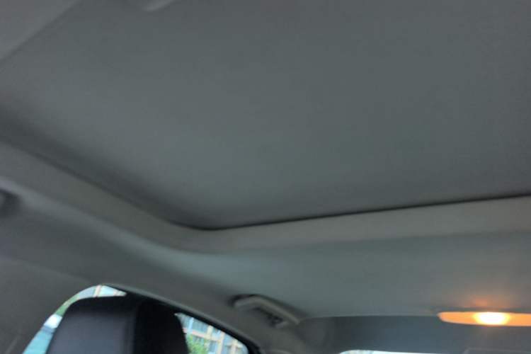 Used Ford Escort 2015 1.5L Automatic Fashion Model Headliner