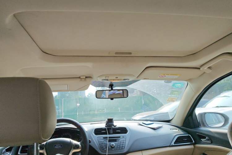 Used Ford Escort 2015 1.5L Automatic Fashion Model Headliner