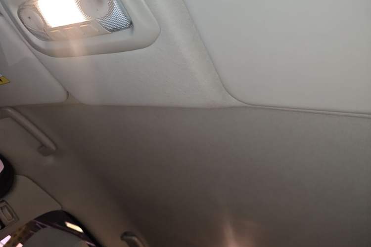 Used Ford Escort 2015 1.5L Manual Comfort Model Headliner