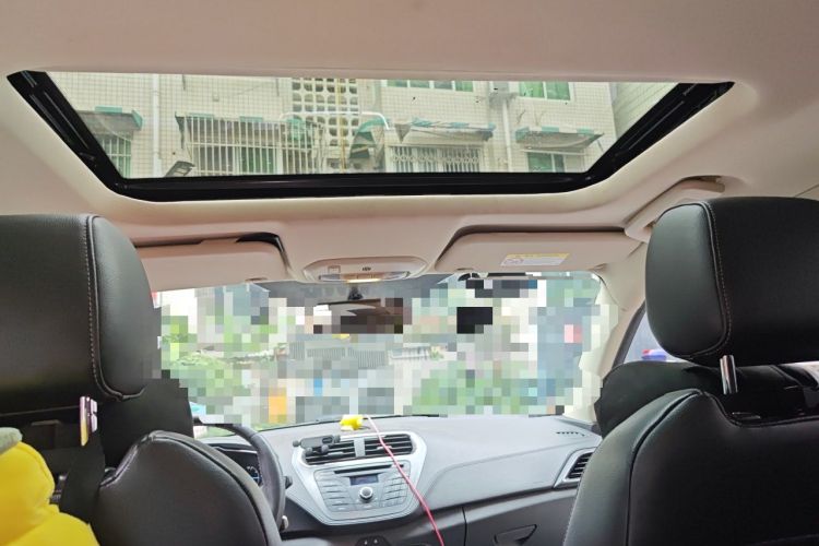 Used Ford Escort 2015 1.5L Automatic Fashion Model Headliner