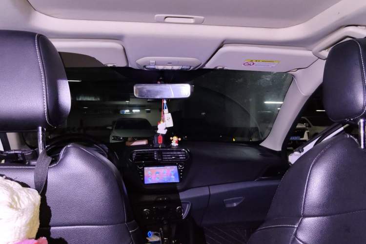 Used Ford Escort 2015 1.5L Automatic Fashion Model Headliner