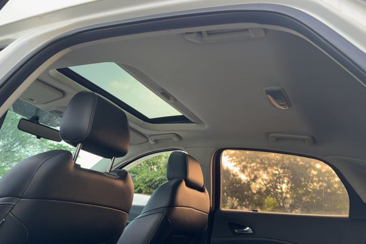 Used Ford Escort 2015 1.5L Automatic Fashion Model Headliner