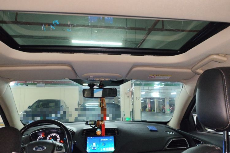 Used Ford Escort 2015 1.5L Automatic Fashion Model Headliner
