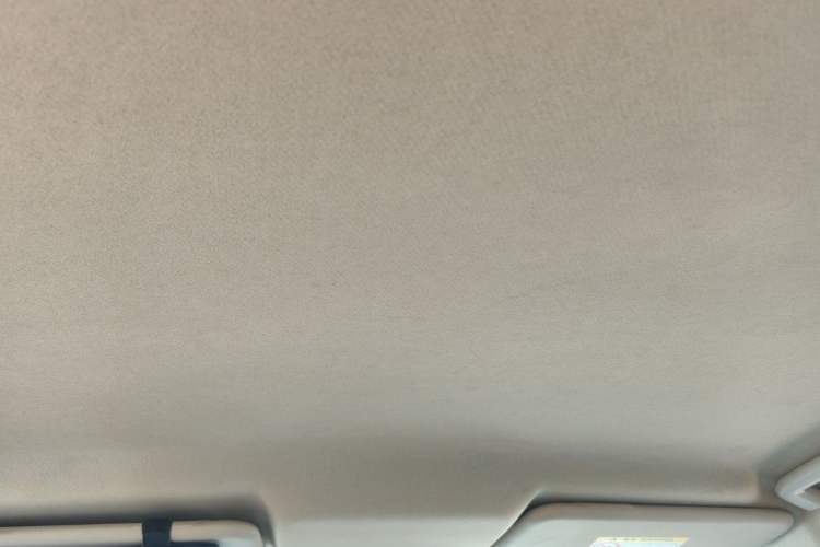 Used Ford Escort 2015 1.5L Manual Comfort Model Headliner