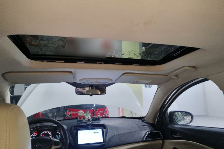 Used Ford Escort 2015 1.5L Automatic Fashion Model Headliner