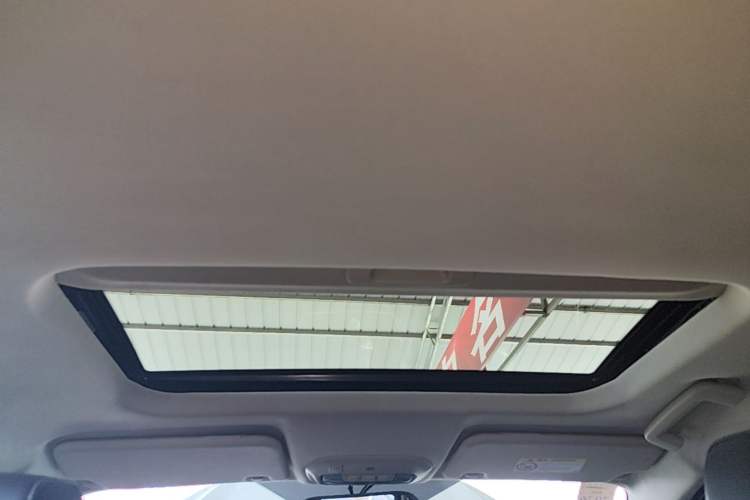 Used Ford Escort 2015 1.5L Manual Fashion Edition Headliner