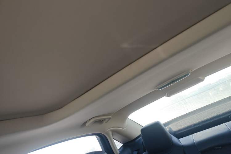 Used Ford Escort 2015 1.5L Manual Fashion Edition Headliner