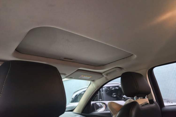Used Ford Escort 2015 1.5L Automatic Fashion Model Headliner