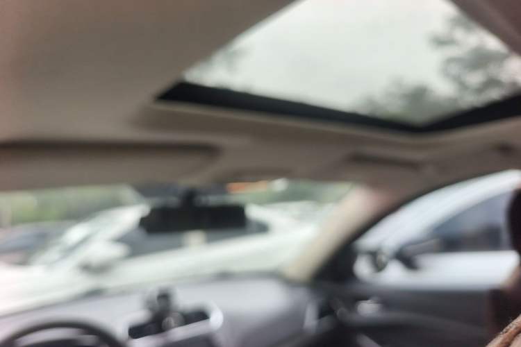 Used Ford Escort 2015 1.5L Automatic Fashion Model Headliner