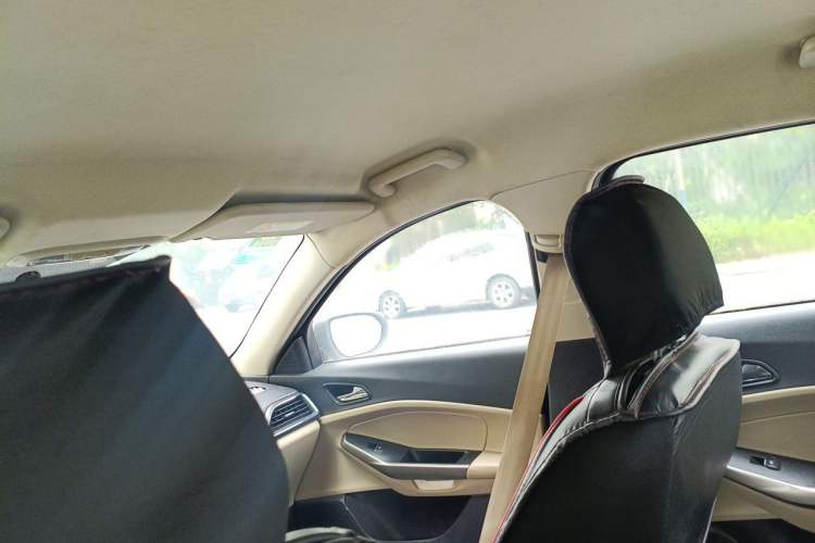 Used Ford Escort 2015 1.5L Manual Comfort Model Headliner