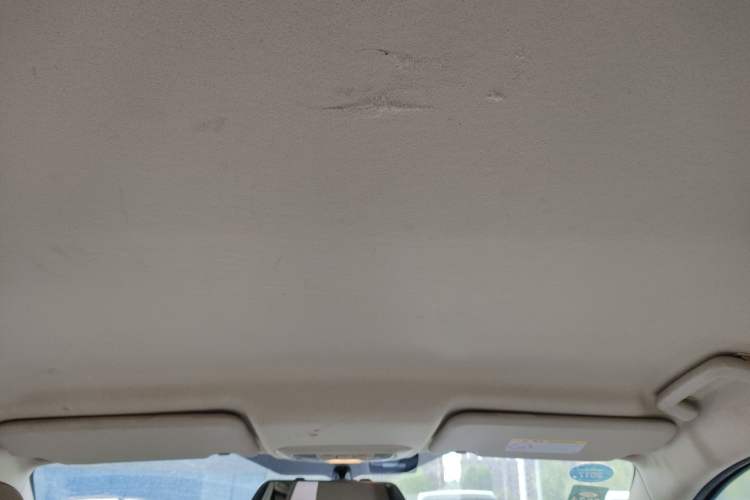 Used Ford Escort 2015 1.5L Manual Comfort Model Headliner