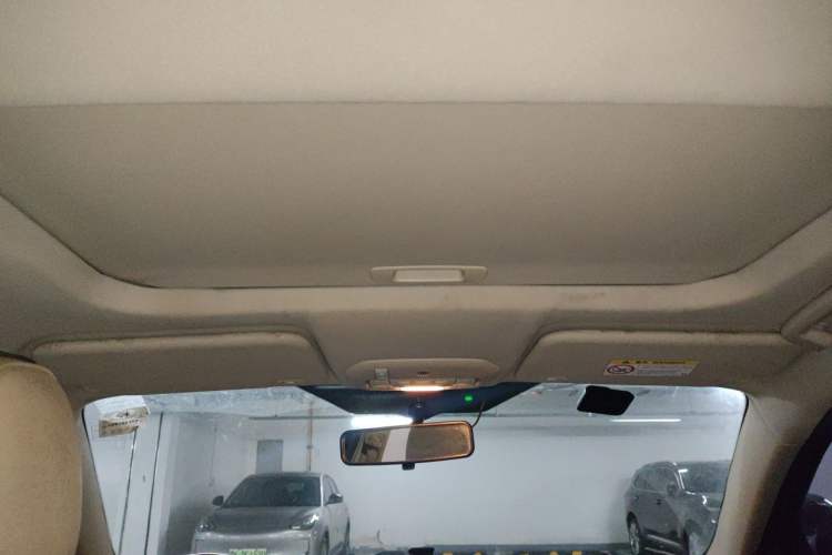 Used Ford Escort 2015 1.5L Automatic Fashion Model Headliner