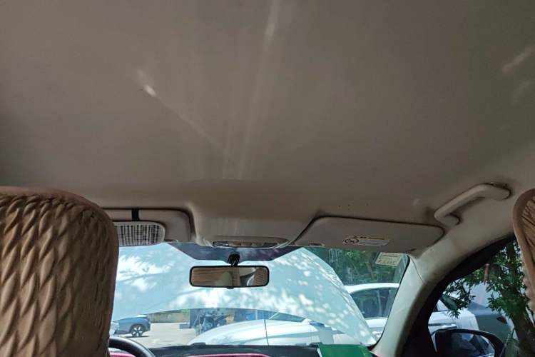 Used Ford Escort 2015 1.5L Manual Comfort Model Headliner