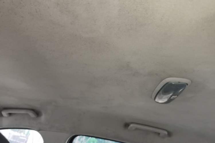 Used Ford Escort 2015 1.5L Manual Comfort Model Headliner