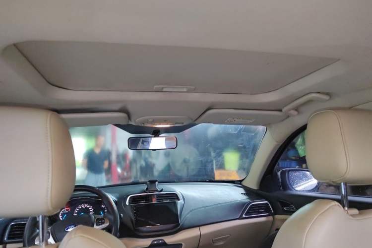 Used Ford Escort 2015 1.5L Automatic Fashion Model Headliner