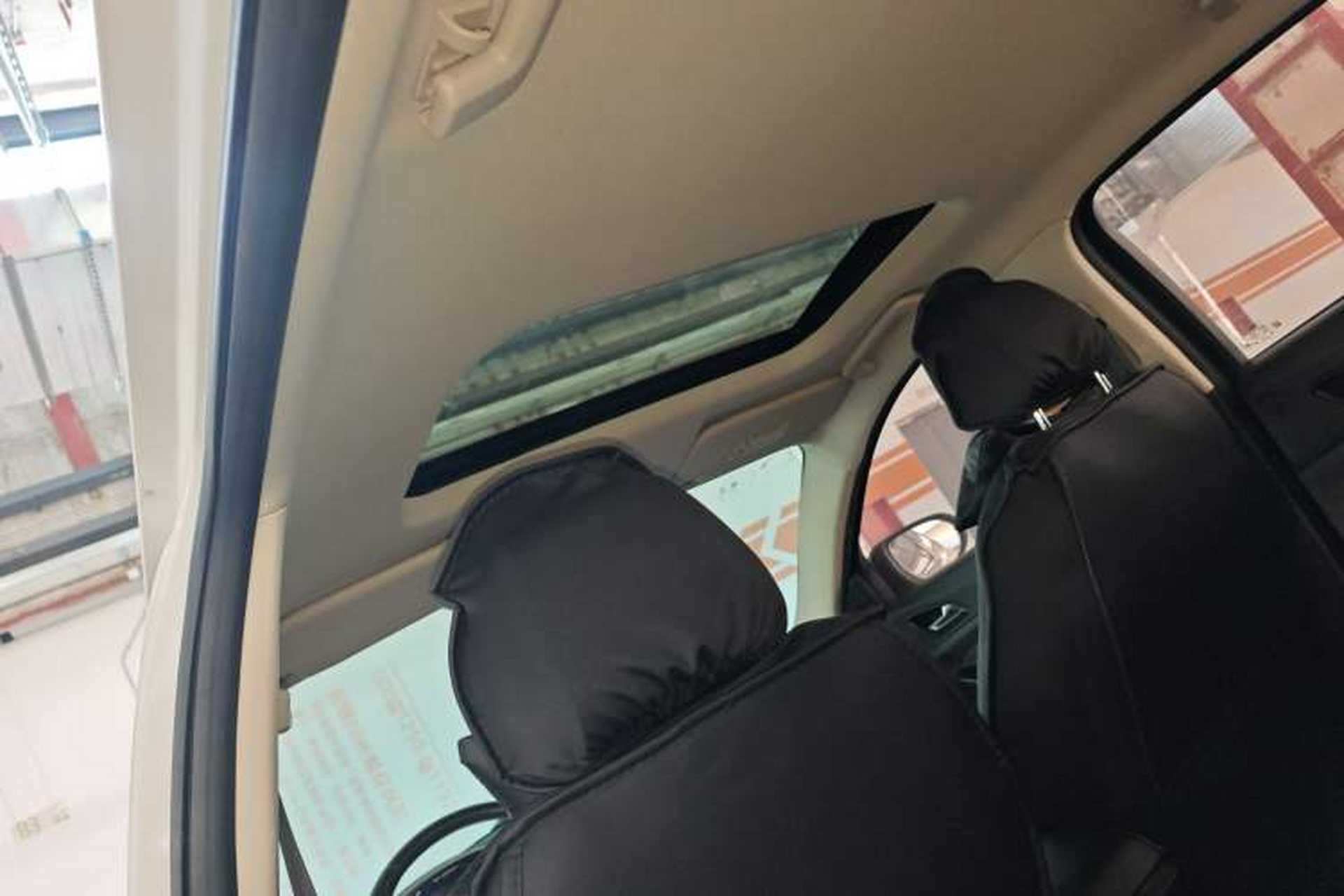 Used Ford Escort 2015 1.5L Manual Fashion Edition Headliner