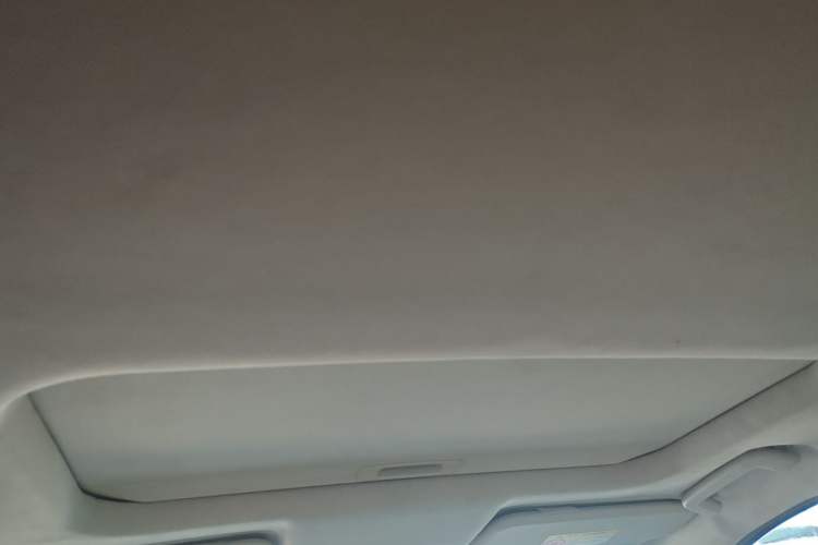 Used Ford Escort 2015 1.5L Automatic Fashion Model Headliner