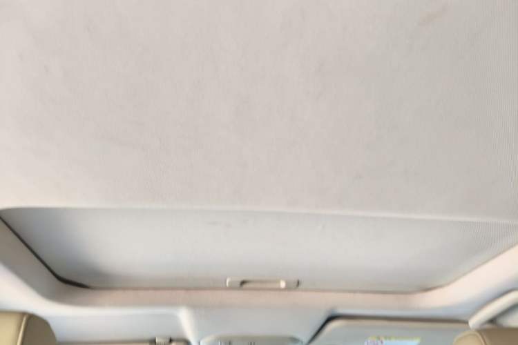 Used Ford Escort 2015 1.5L Automatic Fashion Model Headliner