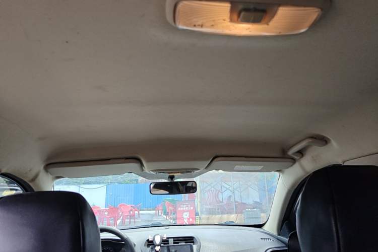 Used Ford Escort 2015 1.5L Manual Comfort Model Headliner