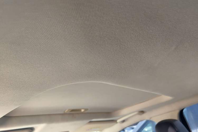 Used Ford Escort 2015 1.5L Automatic Fashion Model Headliner