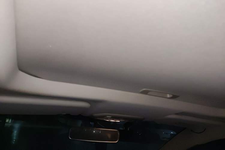 Used Ford Escort 2015 1.5L Automatic Fashion Model Headliner