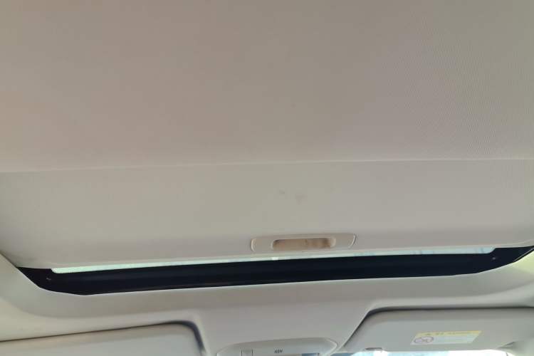 Used Ford Escort 2015 1.5L Automatic Fashion Model Headliner