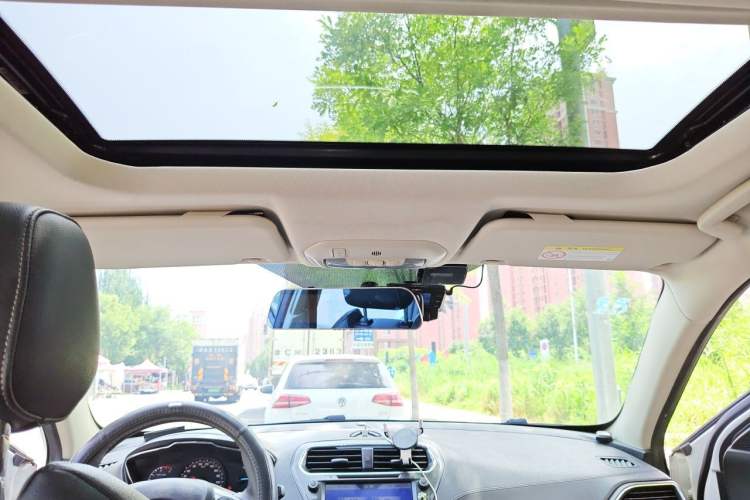 Used Ford Escort 2015 1.5L Automatic Fashion Model Headliner