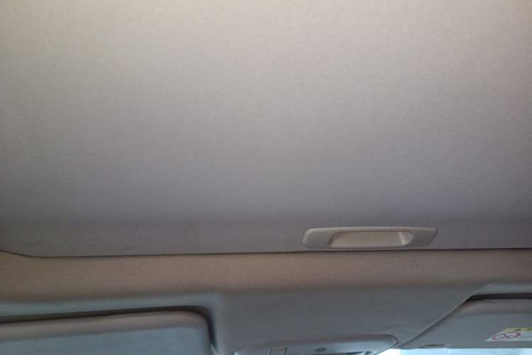 Used Ford Escort 2015 1.5L Automatic Fashion Model Headliner