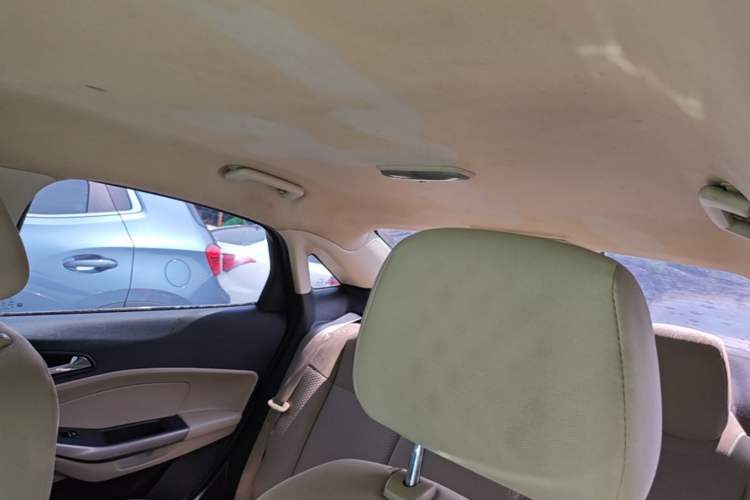 Used Ford Escort 2015 1.5L Manual Comfort Model Headliner