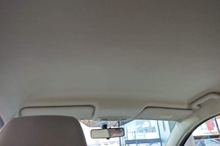 Used Ford Escort 2015 1.5L Manual Comfort Model Headliner