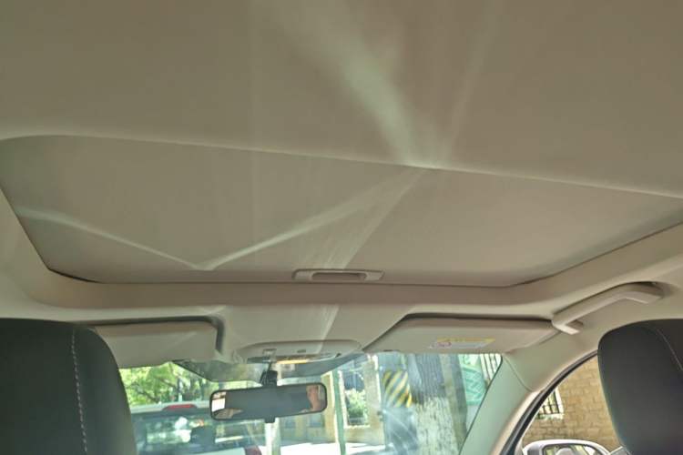 Used Ford Escort 2015 1.5L Automatic Fashion Model Headliner