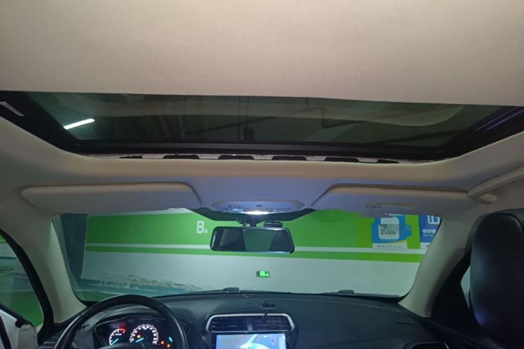 Used Ford Escort 2015 1.5L Automatic Fashion Model Headliner