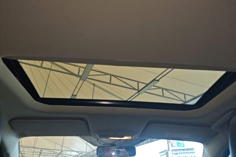 Used Ford Escort 2015 1.5L Automatic Fashion Model Headliner
