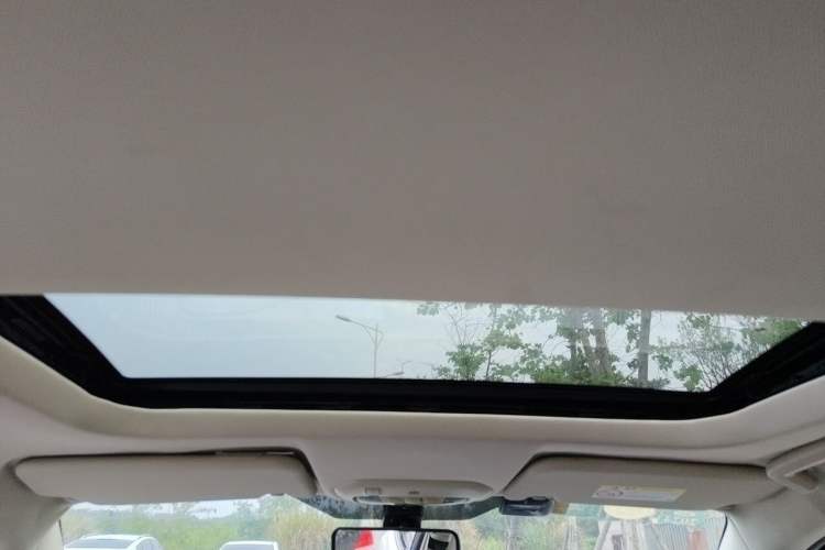 Used Ford Escort 2015 1.5L Automatic Fashion Model Headliner
