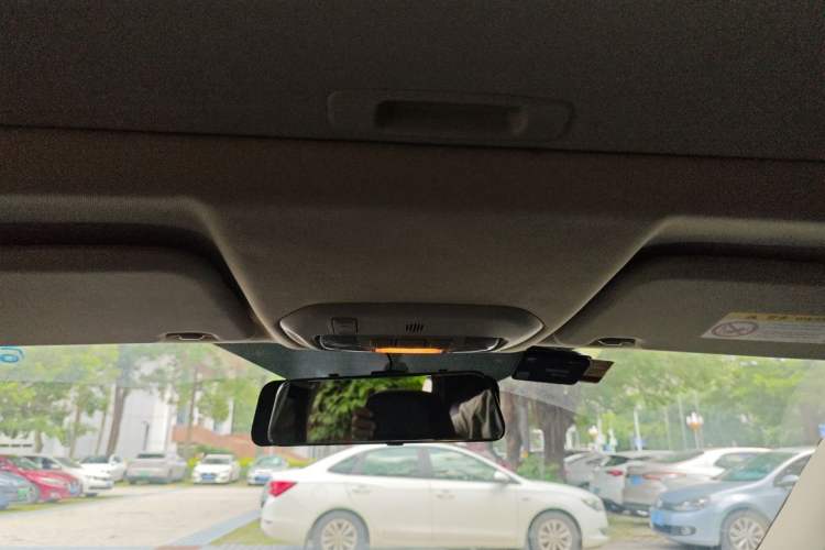 Used Ford Escort 2015 1.5L Automatic Fashion Model Headliner
