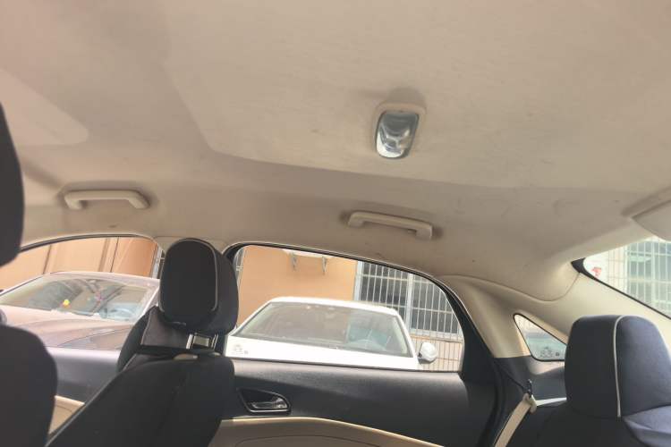 Used Ford Escort 2015 1.5L Manual Comfort Model Headliner