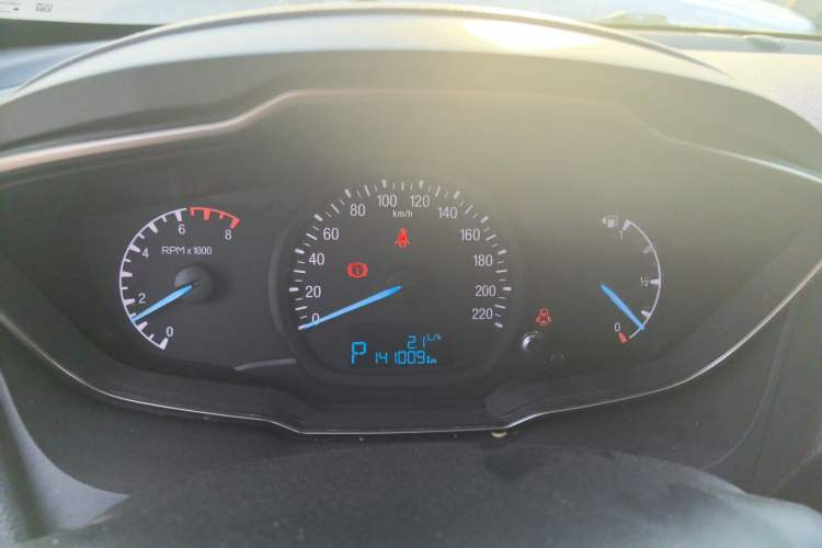 Used Ford Escort 2015 1.5L Automatic Comfort Edition Instrument Cluster