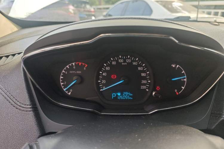 Used Ford Escort 2015 1.5L Automatic Fashion Model Instrument Cluster