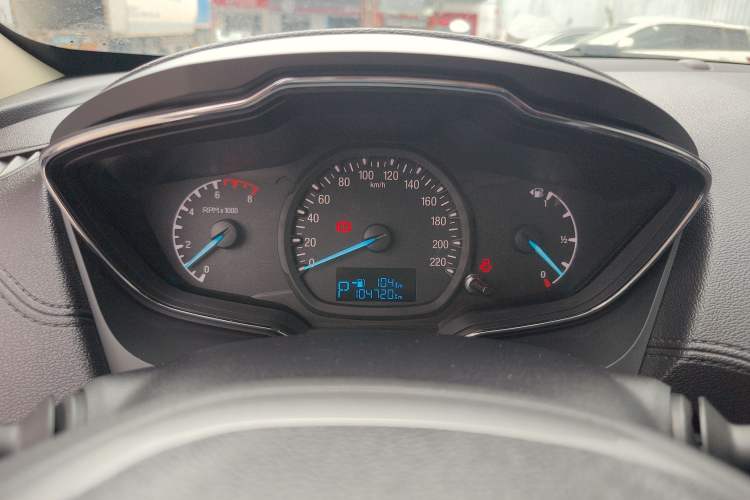 Used Ford Escort 2015 1.5L Automatic Fashion Model Instrument Cluster