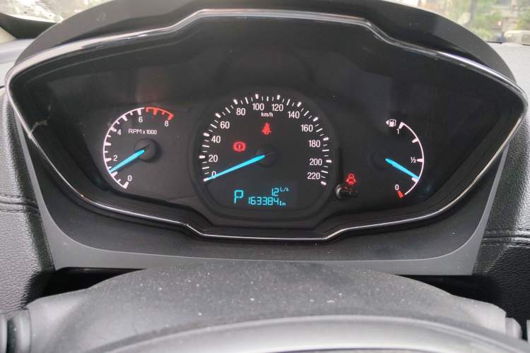 Used Ford Escort 2015 1.5L Automatic Fashion Model Instrument Cluster